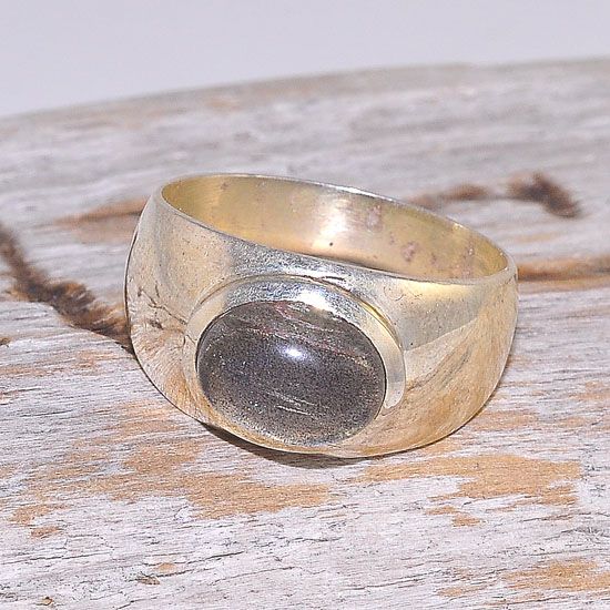 Sterling Silver Labradorite Oval Band Ring