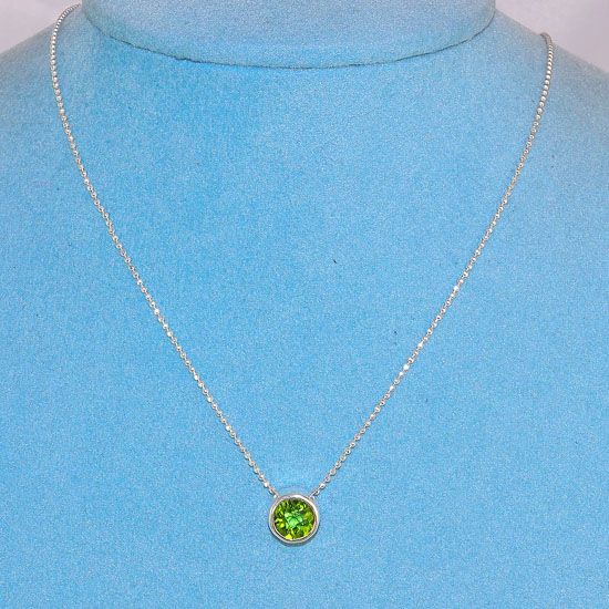 Sterling Silver Hammered Casing Beautiful Delicate Peridot Gemstone Necklace