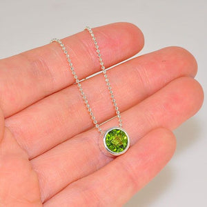 Sterling Silver Hammered Casing Beautiful Delicate Peridot Gemstone Necklace