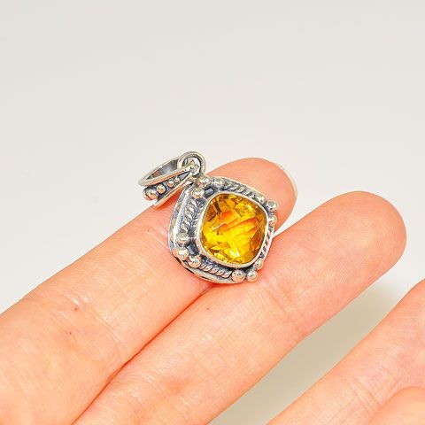 Sterling Silver 3.5-Carat Faceted Citrine Solitaire Pendant