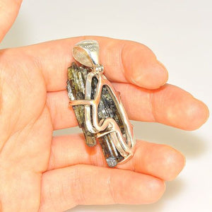 Sterling Silver 46-Carat Epidot Crystal Pendant