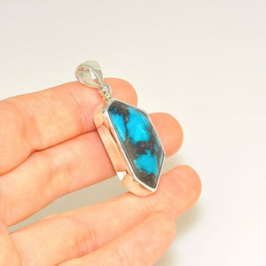 Sterling Silver 20-Carat Turquoise Pendant