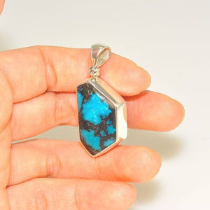 Sterling Silver 20-Carat Turquoise Pendant