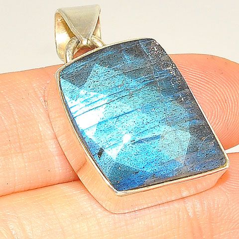 Sterling Silver Faceted Labradorite Pendant