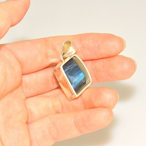 Sterling Silver Faceted Labradorite Pendant