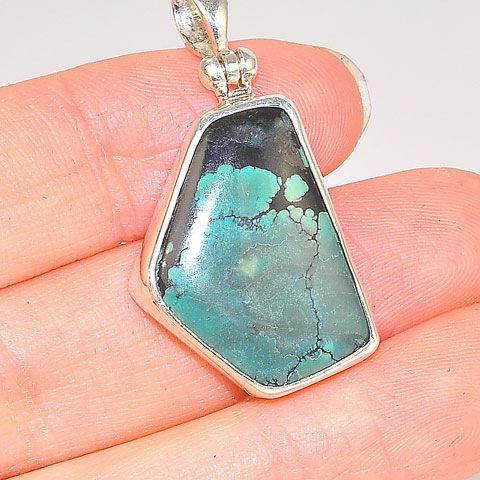 Sterling Silver 14.2-Carat Turquoise Pendant