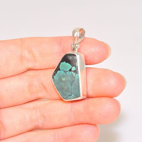 Sterling Silver 14.2-Carat Turquoise Pendant