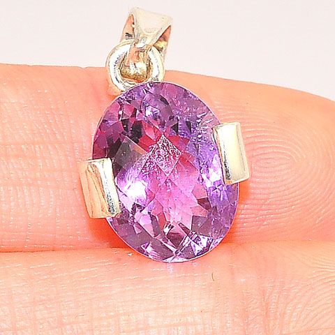 Sterling Silver 5-Carat Amethyst Oval Faceted Pendant