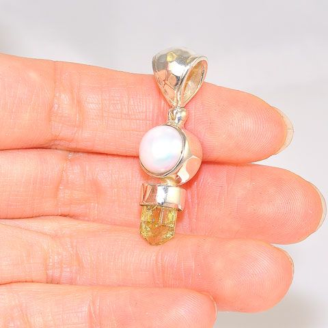 Sterling Silver 5.3-Carats Apatite and Freshwater Pearl Duet Pendant