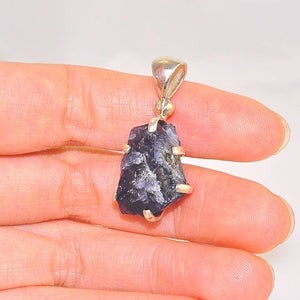 Sterling Silver 14.3-Carats Rough Iolite Pendant