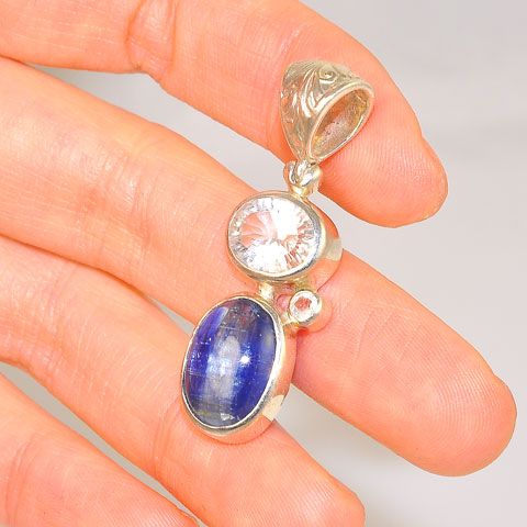 Sterling Silver 9.6-Carats Kyanite, 3.3-Carats Quartz, and 0.1-Carats White Topaz Pendant