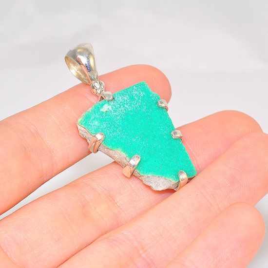 Sterling Silver 17-Carats Variscite Drusy Pendant