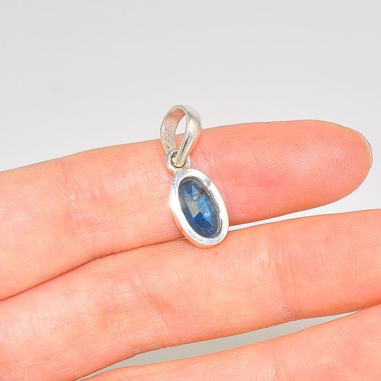 Sterling Silver Delicate Beautiful Blue Kyanite Oval Pendant