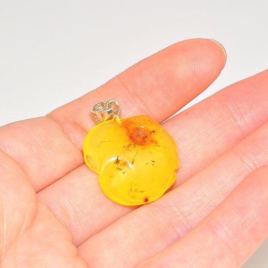Sterling Silver Baltic Butterscotch Amber Delicate Rose Pendant