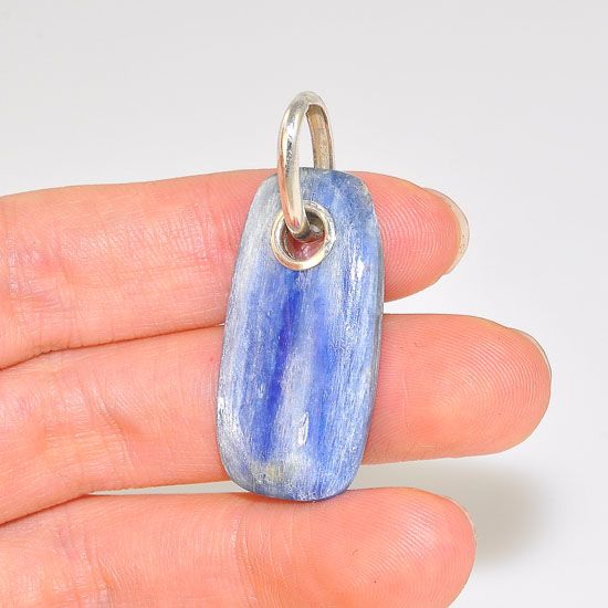Sterling Silver 29.3 Carats Kyanite Rectangle Pendant