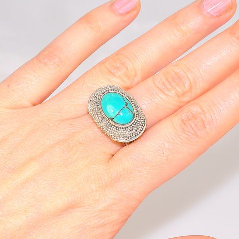 Sterling Silver Turquoise Oval Ring (Size 8)